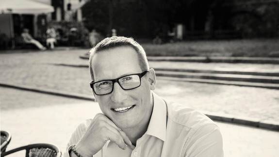 Poslanec Gajdoš: Úrad musí byť voči majiteľom rozpadnutých budov v centre tvrdší!