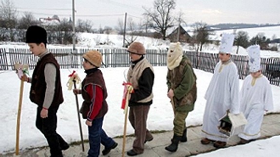 Koledníci Dobrej noviny začínajú opäť navštevovať rodiny