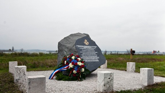 Do Čunova prišiel aj synovec mŕtveho letca