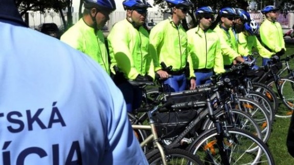 Mestská polícia posiela opäť do akcie svoje cyklohliadky