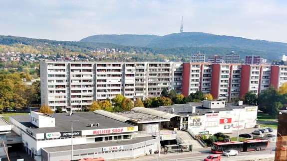 Dúbravku čakajú ďalšie dopravné obmedzenia pre výstavbu podchodu na Damborského