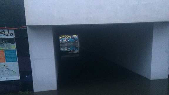 Katastrofa: Takto vyzerá podchod na Dolnozemskej, keď zaprší