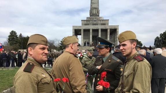 FOTO: V Bratislave sme si pripomenuli 73. výročie oslobodenia