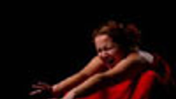 Transmiter - o prenose medzi svetom a umelcom