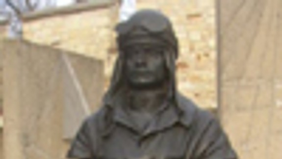 Kapitáni lodí salutovali soche Štefánika