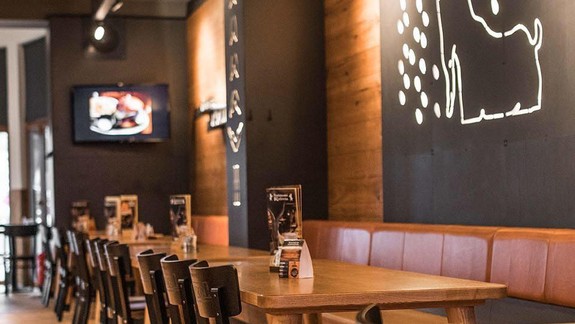 BEDEKER GURMÁNA: Na Lazaretskej kraľuje Bratislavská Kozlovna