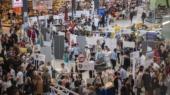 Neviete si vybrať strednú školu? Dnes sa ich predstavia desiatky, možno sa rozhodnete