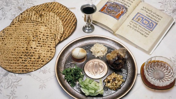 Židovský Pesach sa začne na kresťanský Veľký piatok po západe slnka