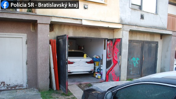 Muž, ktorý strieľal v okrese Galanta, zostáva v cele policajného zaistenia