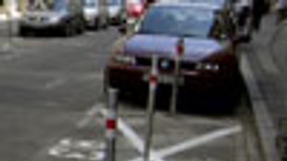 BPS aj proti vôli samosprávy osádza stĺpiky