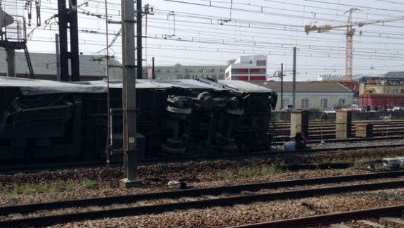 V Devínskej Novej Vsi sa vykoľajil nákladný vlak