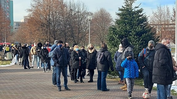 Bratislava odporúča ľuďom, ktorí sa pôjdu testovať, aby sa maximálne chránili