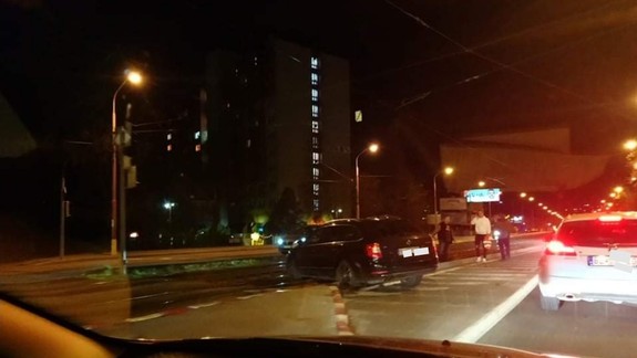 Nehoda viacerých áut na Botanickej, zablokovali aj električky, boli sme pri tom