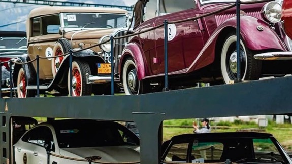 Z Hlavnej stanice vyrazí mimoriadny autovlak s historickými vozidlami