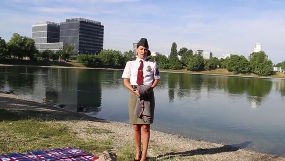 VIDEO: Policajti nakrútili inštruktáž s hovorkyňou. Páči sa vám? Hlasujte