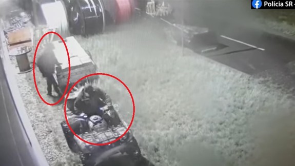 VIDEO: Policajti vyšetrujú polmiliónovú krádež v seneckom okrese - nespoznáte náhodou páchateľov?