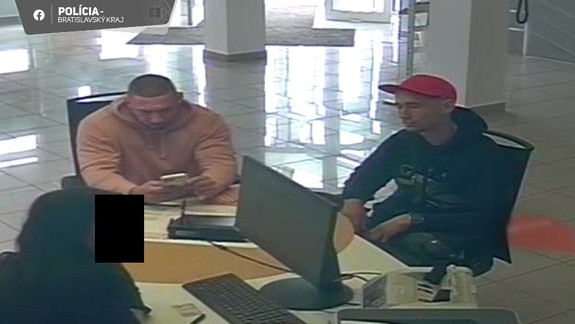 S falošným občianskym v banke nepochodíte. Poznáte osoby na fotkách?