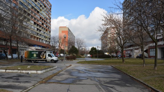 FOTO: Pôjde revitalizácia vnútrobloku na Šustekovej dostratena?