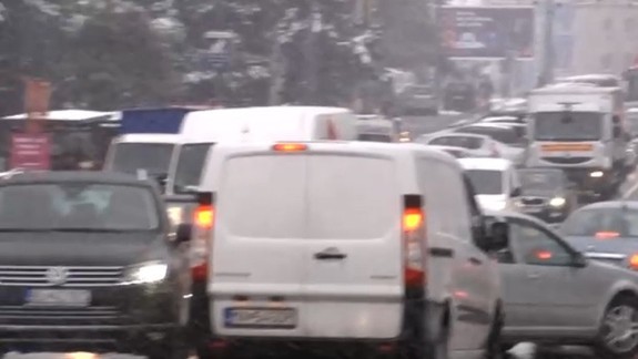 Doprava: V Bratislave a jej okolí hlásia vodiči kolóny a viaceré obmedzenia