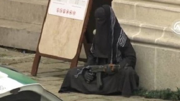 Prípad figuríny pred Dómom sv. Martina. Čo zistili policajti?