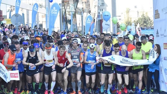 ČSOB Marathon: Rekordný počet bežcov i divákov, prvý raz vyhral Slovák