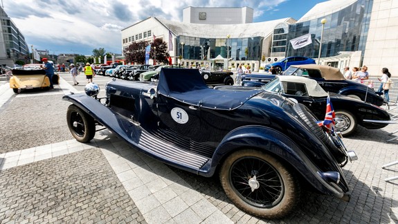 Pri Eurovei uvidíte stovky veteránov, končí sa tam FIVA Rally