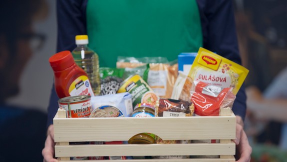 Tesco pomáha rodinám v núdzi aj v aktuálnej mimoriadnej situácii
