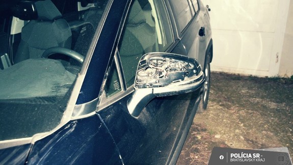 Vladimir sa opil a poškodzoval jedno auto za druhým