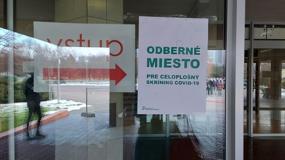 V Bratislave nebude 2. kolo plošného testovania - pozitivita po skríningu je 1,01%