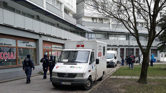 Dodržiavanie protipandemických opatrení kontroluje i mestská polícia