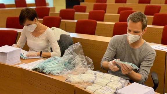 Ružinov distribuuje rúška pre seniorov, pripravuje aj iné formy pomoci