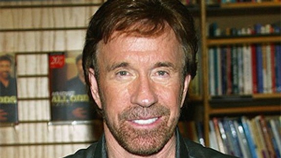 Bude v Devínskej Novej Vsi Most Chucka Norrisa?