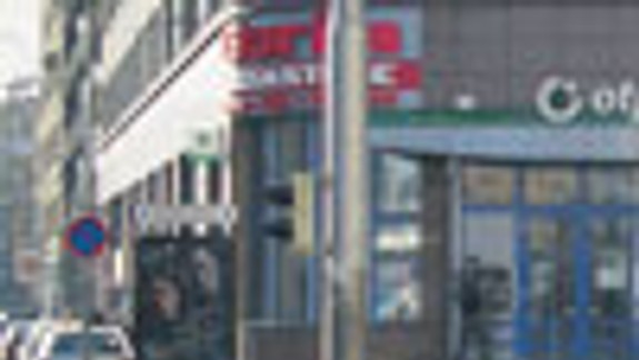 Samospráva vyriešila problém áut okolo Metropolu