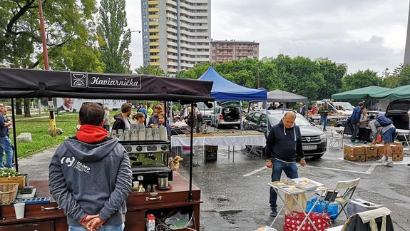 FOTO: Viete, že v nedeľu sa na Miletičke dajú kúpiť rôzne starožitnosti? Pozrite sa, čo tam dnes ponúkajú...