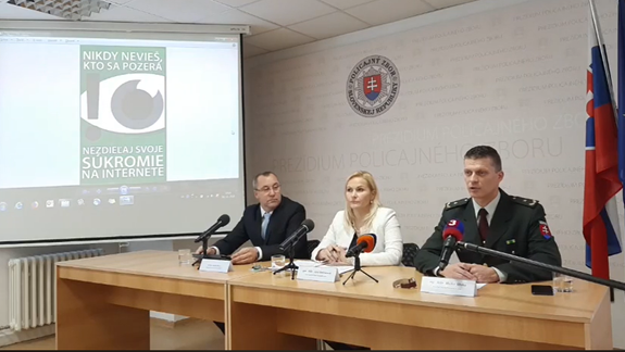Polícia spúšťa kampaň venovanú rizikám, ktoré prinášajú sociálne siete