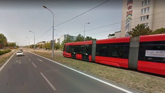 V noci musia rátať s hlukom: Na Ružinovskej brúsia koľajnice