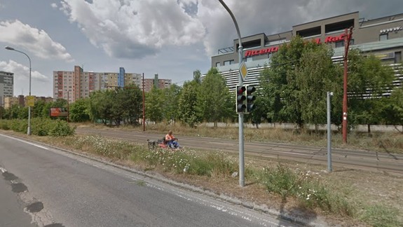 VIDEO: Od pondelka spustili rekonštrukciu časti električkovej trate v Rači