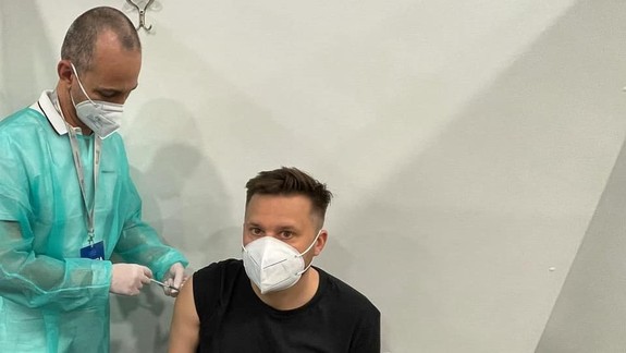 Bratislava má zaočkovaného primátora: Dostal vakcínu od spoločnosti AstraZeneca