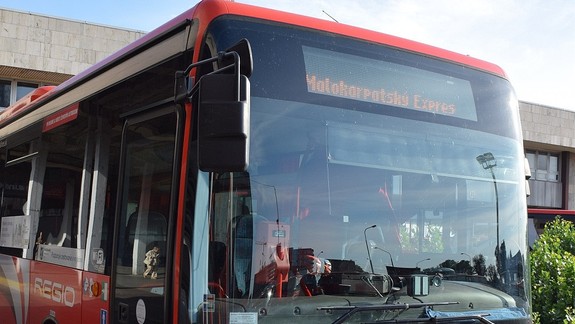 Máte možnosť využiť poslednú víkendovú jazdu Malokarpatským expresom