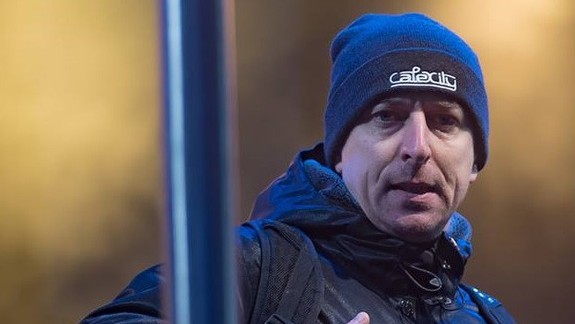 VIDEO: Hudobník Vec reaguje na aktuálne politické dianie a posiela ostrý odkaz vláde: "Vy všetci máte na rukách krv"