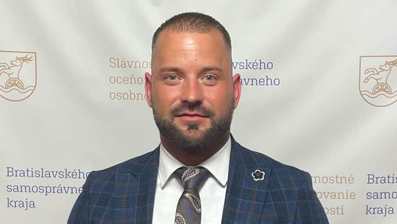 BSK má nového poslanca, Luciu Plavákovú nahradil Polat Elalmis