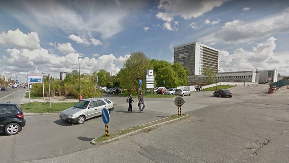 Vláda rozhodla o tom, že pred UNB Ružinov sa postavia parkovacie domy!