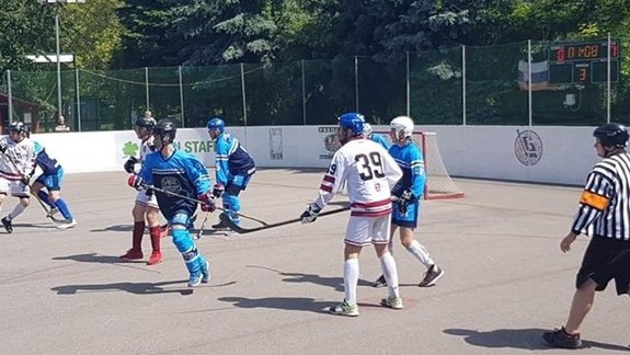 Viete o tom? Hokejbalové ihrisko na Haanovej je otvorené aj pre vás