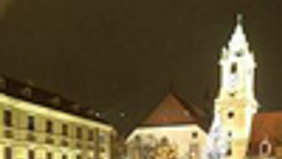 Slúžia Vianočné trhy naozaj verejnosti?