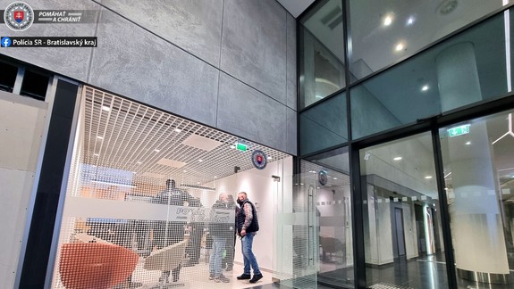 V blízkosti nového autobusového terminálu otvorili policajnú stanicu