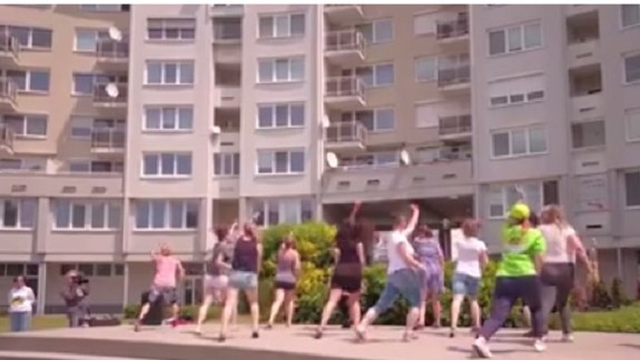 VIDEO - V Karlovej Vsi sa hýbali veľkí, malí aj najmenší...