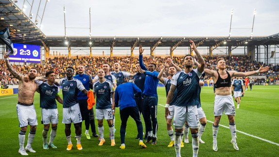 Slovan zvíťazil v Dunajskej Strede 3:2 a je blízko k zisku titulu