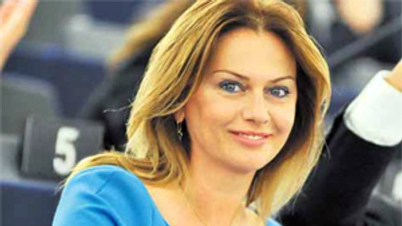 Monika Flašíková Beňová: Údery pod pás ma neodradia