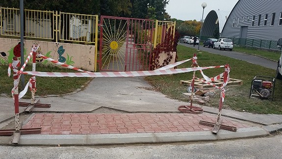 Dobrá správa pre mamičky a vozíčkarov. Ružinov upravuje chodníky