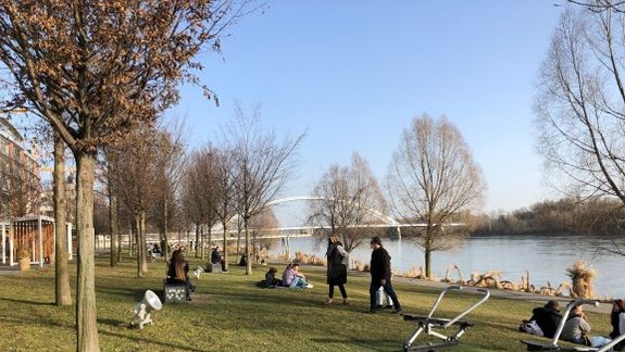 Epidemiologická situácia na Slovensku sa stále mierne zlepšuje, zlomové budú veľkonočné sviatky